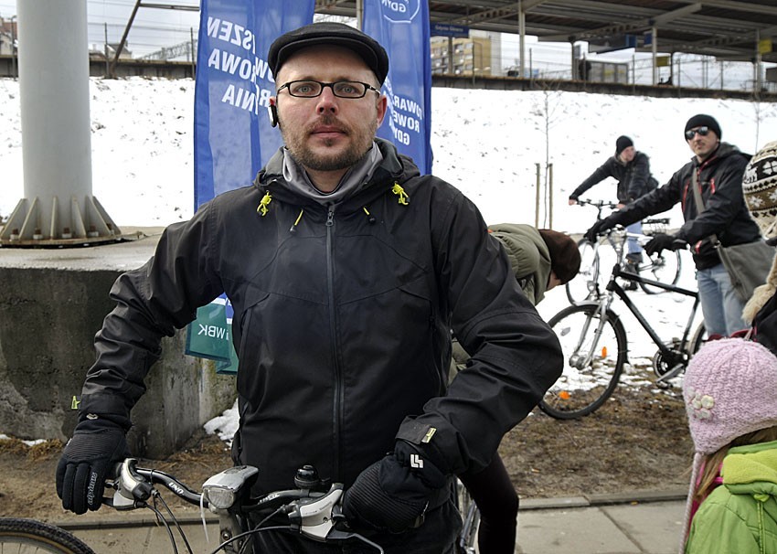 Gdynia: Protest Masy Krytycznej. Zarzucają urzędnikom niereagowanie na potrzeby rowerzystów ZDJĘCIA