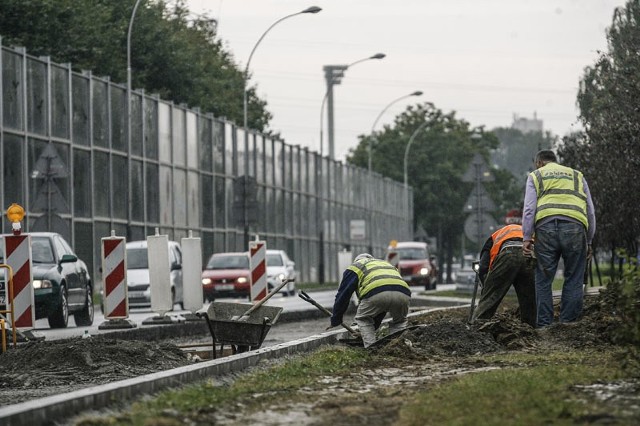 Prace drogowe związane z nową sygnalizacją świetlną planowane są także na ul. Powstańców Warszawy