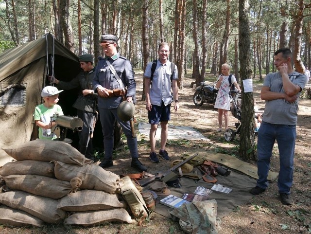 IV Piknik Militarny w Mniszewie w gminie Magnuszew.