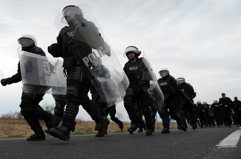 Policja ćwiczyła przed granicą w Medyce...