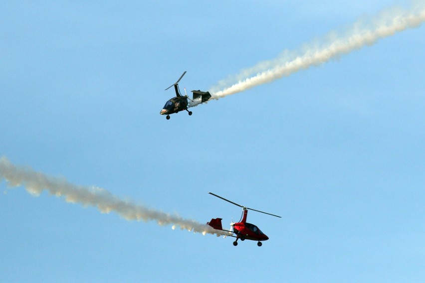 Air Festival Świdnik. Taniec Biało - Czerwonych Iskier na niebie [ZDJĘCIA, WIDEO]