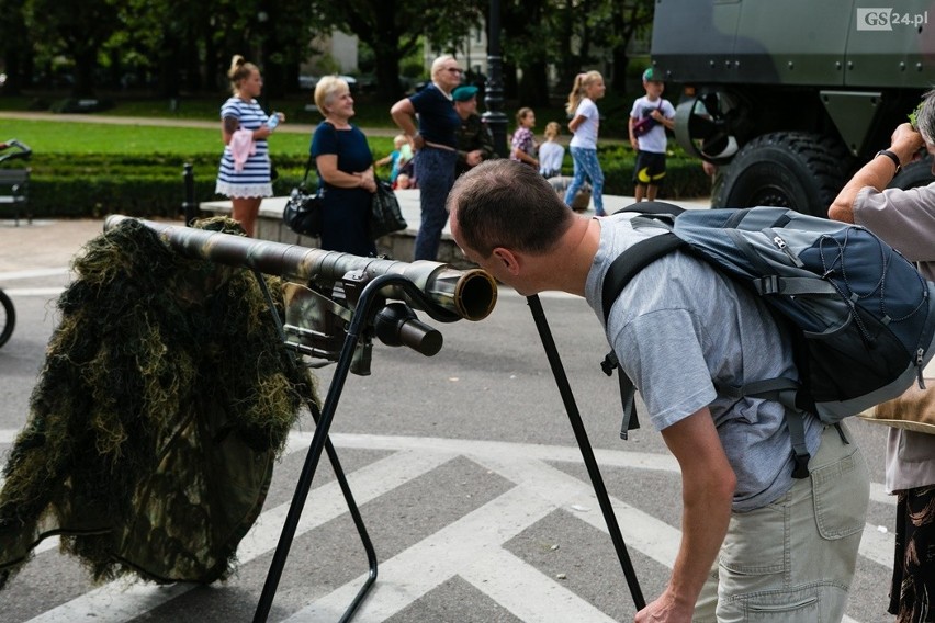 Wojsko świętuje. Dziś apel, w środę piknik rodzinny [ZDJĘCIA, WIDEO] 