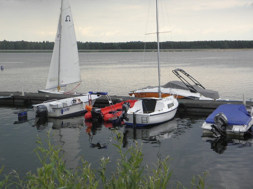 Podczas dnia otwartego Mariny Poraj można sprawdzić się w...