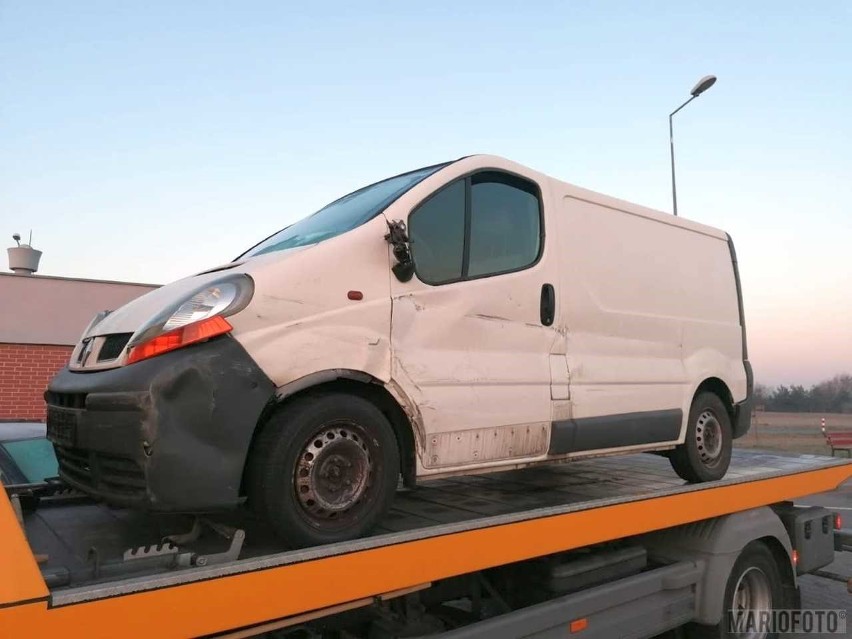 Przestępcy jadący renault trafic zostali zatrzymani w...