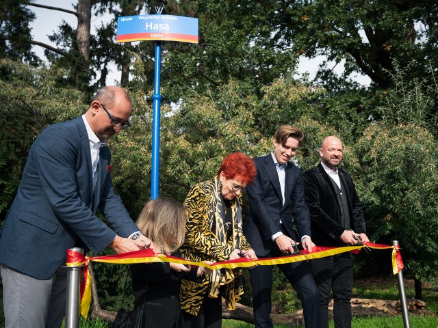 W poniedziałek oficjalnie imię reżysera zostało nadane skwerowi przy ul. Wystawowej, tuż obok siedziby Centrum Technologii Audiowizualnych, byłej Wytwórni Filmów Fabularnych we Wrocławiu