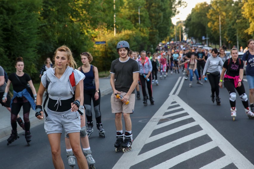 Kraków, Rolki i My. Przejazd pod hasłem "Wakacje z Rolkami" [ZDJĘCIA UCZESTNIKÓW] 