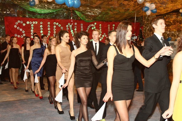 Studniówka 2012. Świętowali uczniowie SMS! (galeria zdjęć)