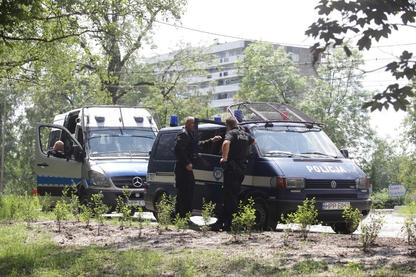 Manewry policji na Konwencji PO w Chorzowie. Zabrakło tylko śmigłowca [WIDEO, ZDJĘCIA]