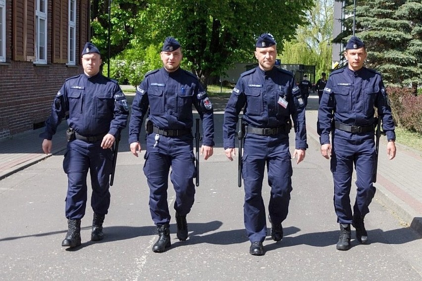 Słuchacze Szkoły Policji zatrzymali kobietę, która ukradła w...