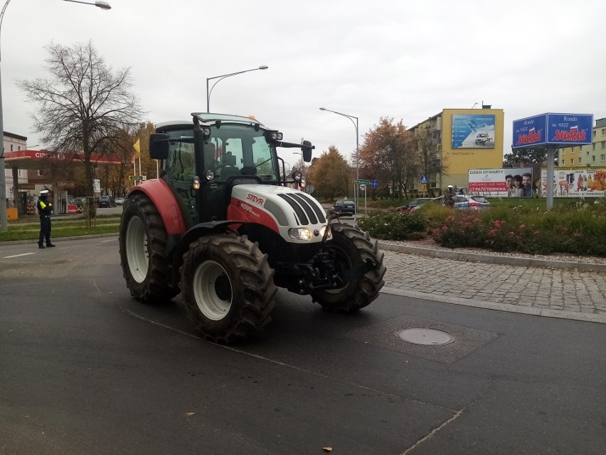 28.10. 2020. Kolejny protest rolników w Chojnicach. Tym razem było spokojnie 