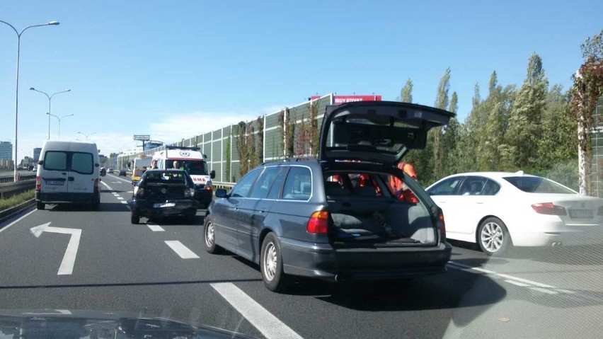 Wypadek na tzw. zakręcie mistrzów na A4 w Katowicach ZDJĘCIA