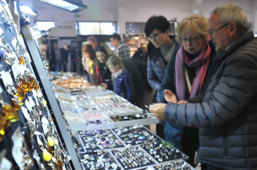 Kraków. Giełda Minerałów i Biżuterii Centrum Handlowe Chemobudowa [GALERIA]