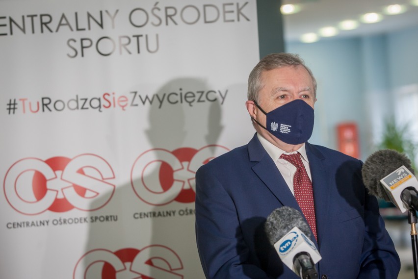 Wicepremier Piotr Gliński we Władysławowie. Odwiedził Centralny Ośrodek Sportu Cetniewo i Hallerówkę