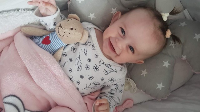 Amelia Gilarska zwyciężczyni Uśmiechu Dziecka 2022 wśród maluszków w powiecie grójeckim. Więcej na kolejnych zdjęciach