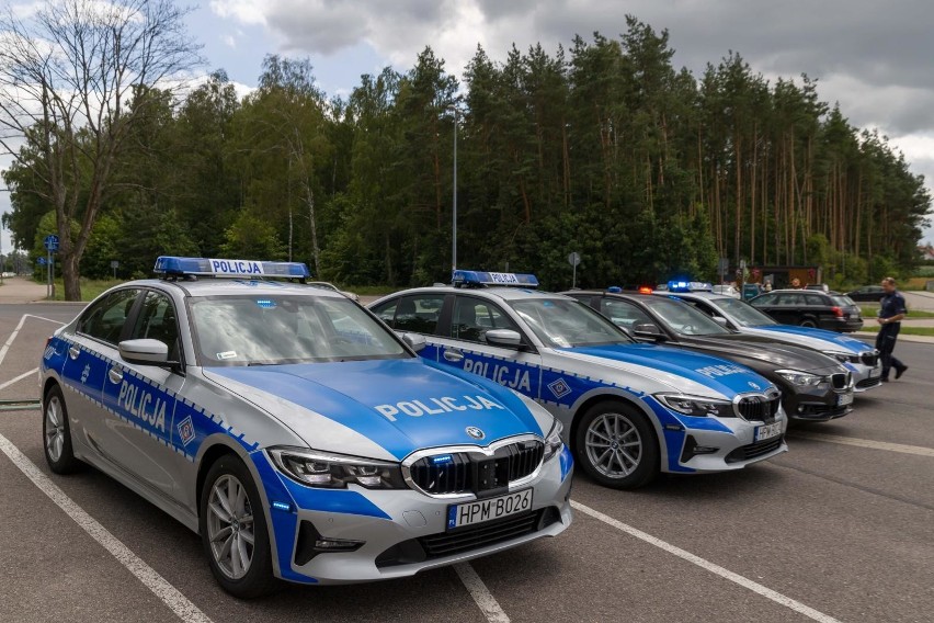 Policyjne radiowozy BMW 3 już na ulicach Białegostoku....