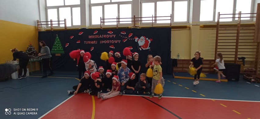 Niekłań. Dzieci z gminy Stąporków zmierzyły się w Mikołajkowym Turnieju Sportowym