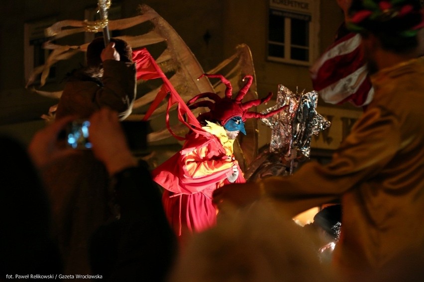 Wrocław: Parada na zakończenie Jarmarku Bożonarodzeniowego 2014 (ZDJĘCIA)