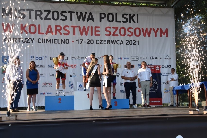 Mistrzostwa Polski w Kolarstwie Szosowym. Dekoracja medalowa w Kartuzach [zdjęcia]