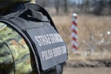 Podlaskie. Polskie patrole na granicy obrzucone kamieniami i petardami