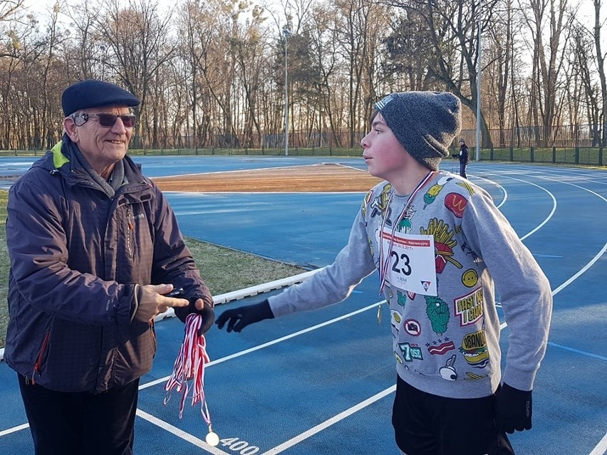 W samo południe na białogardzkim stadionie wystartował Bieg...