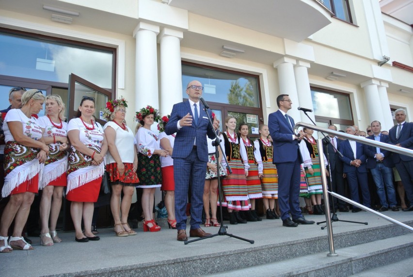 Premier Mateusz Morawiecki spotkał się z samorządowcami i...