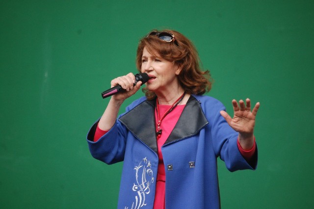 Halina Frąckowiak kilka lat temu wystąila w Nakle, teraz przypomni swoje przeboje w Kcyni.