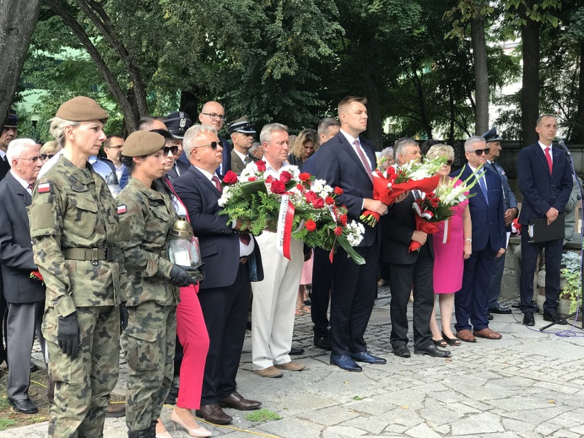 Uroczyste Święto Wojska Polskiego w Sandomierzu. Medal dla córki bohatera Edwarda Lisowskiego "Ryszarda" (DUŻO ZDJĘĆ)