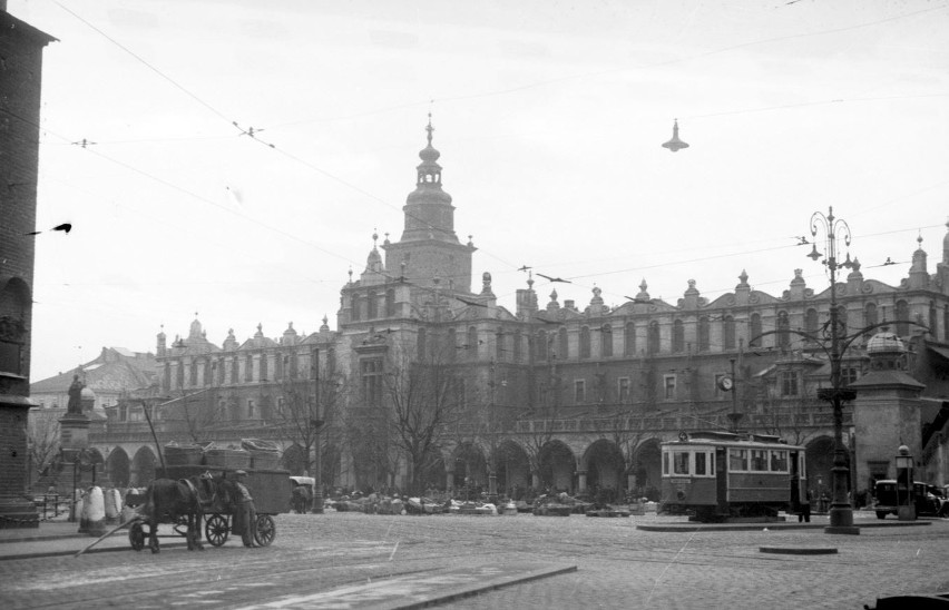 Tramwaje przed 1945 rokiem w Krakowie, nie uwierzysz, gdzie kiedyś były szyny [GALERIA]