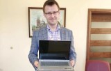 Powiat ostrołęcki. Laptopy dla uczniów i nauczycieli - kolejne gminy dostały dotacje w ramach programu "Zdalna szkoła"