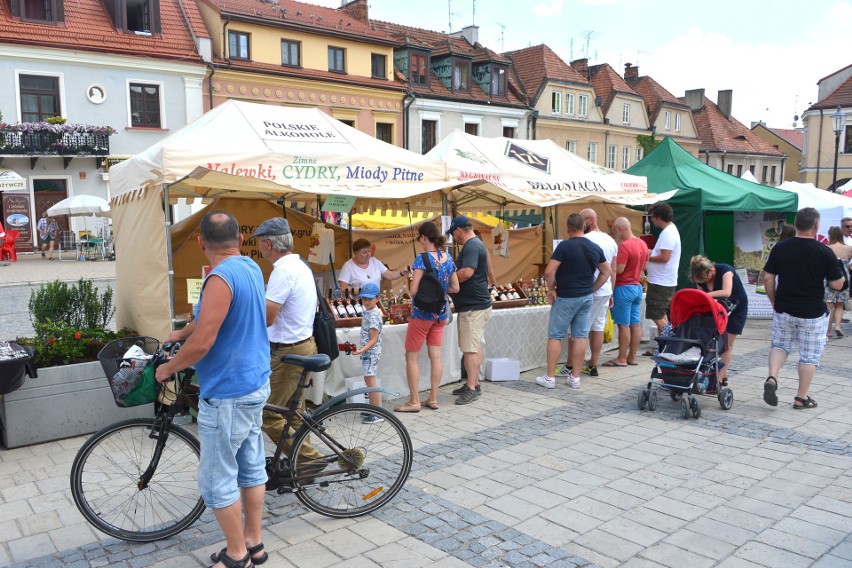 Sery z mleka krowiego, koziego i owczego – w Sandomierzu...