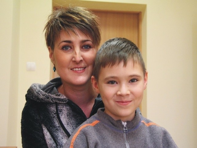 Marzena Czernicka z młodszym synem.
