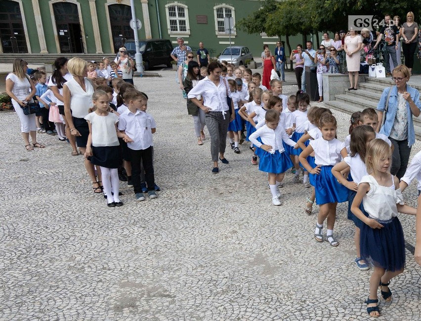 Szczecińskie przedszkolaki polonezem zakończyły rok szkolny