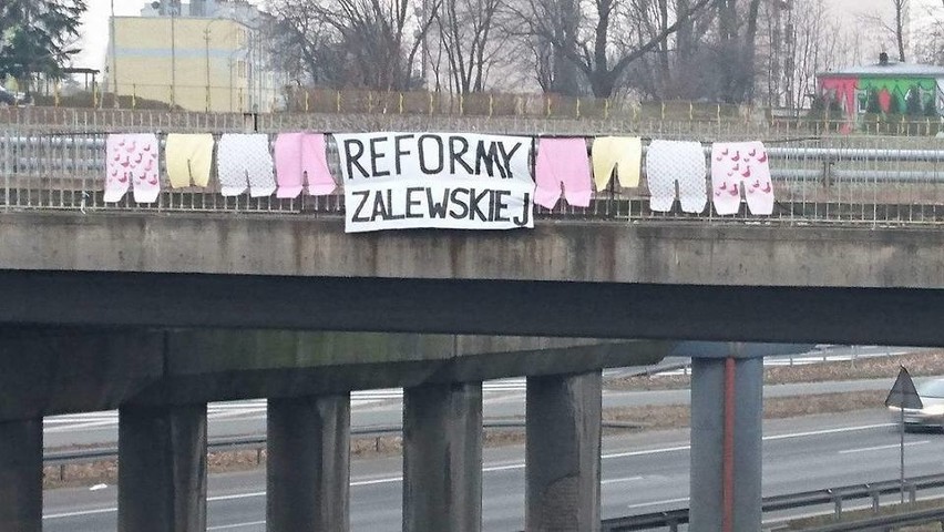Reformy Zalewskiej na wiadukcie w Sosnowcu