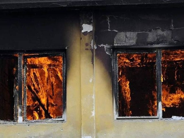 W pożarze w Łąkocinie w powiecie inowrocławskim ucierpiało dwóch mężczyzn