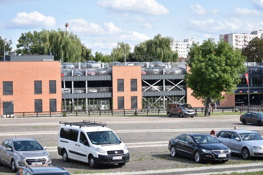 W Malborku turyści skarżą się na „najdroższy parking w