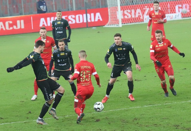 03.12.2020. W poprzednim sezonie GKS Tychy wygrał u siebie z Widzewem 2:1.  Zobacz kolejne zdjęcia. Przesuwaj zdjęcia w prawo - naciśnij strzałkę lub przycisk NASTĘPNE