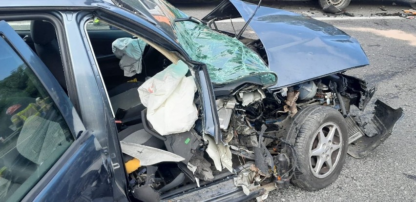 Wypadek na zakopiance w Pcimiu. Zderzyły się trzy samochody. Jedna osoba została ranna