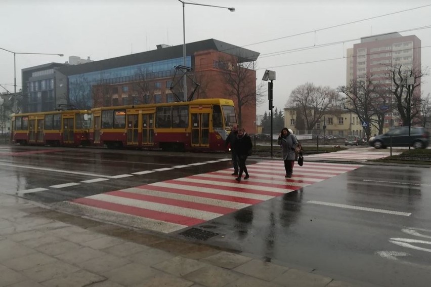 Urzędnicy zamkną niebezpieczne przejście na ul. Kopcińskiego [zdjęcia, FILM]