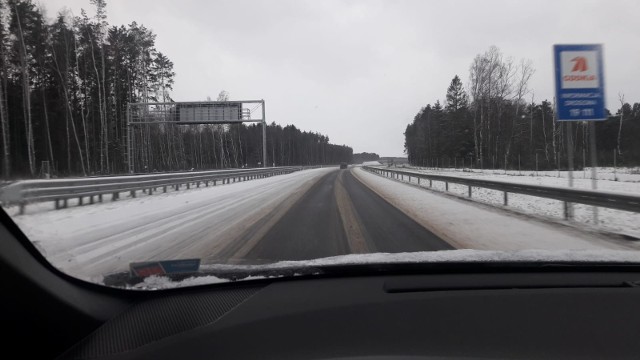 Zaśnieżona autostrada Kołobrzeg - Płoty
