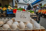 Ceny jaj pod jeszcze większą presją. Grypa ptaków uderzyła w najgorszym momencie - przed Wielkanocą