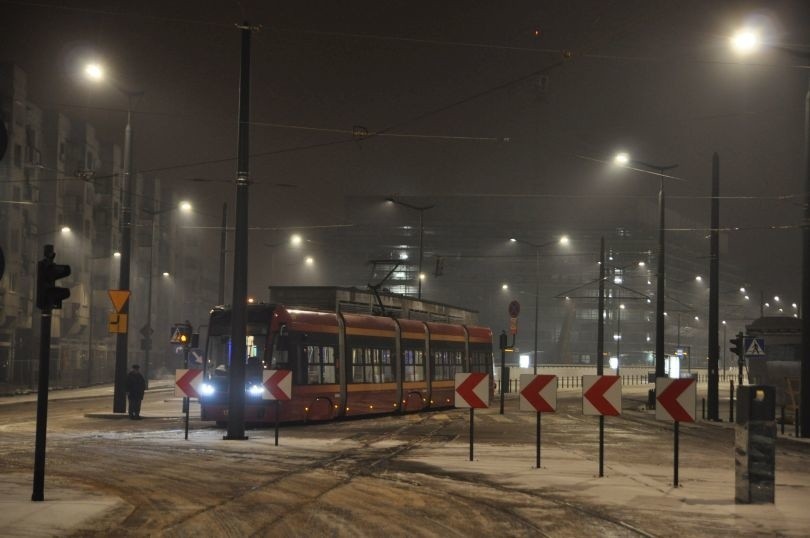 Tramwaje na nowym torowisku przy dworcu Łódź Fabryczna