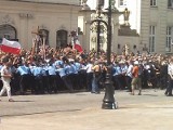 Zamieszki pod Pałacem Prezydenckim. Krzyż nie zostanie przeniesiony!