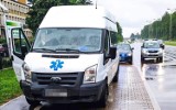Wypadek ambulansu na Ciołkowskiego. Jedna osoba trafiła do szpitala