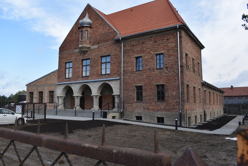 "Stary Teatr" w Oświęcimiu jest już siedzibą Międzynarodowego Centrum Edukacji o Auschwitz i Holokauście. Otwarcie obiektu [ZDJĘCIA]