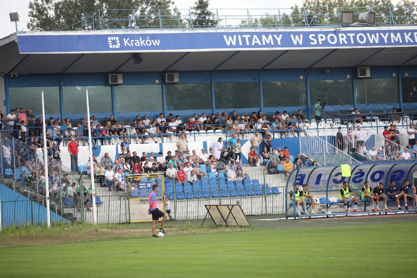 Kibice na meczu Hutnik Kraków - Kotwica Kołobrzeg