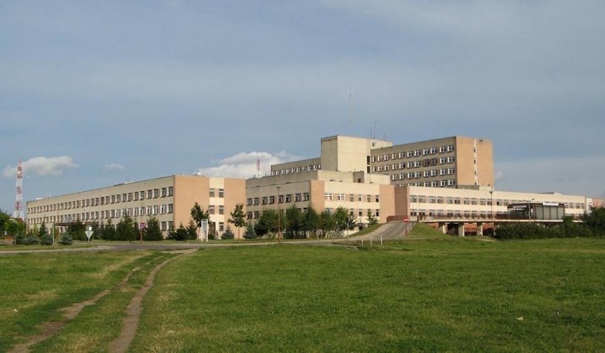 Szpital w Łomży jako pierwszy w Polsce przestaje być jednoimienny! Dzisiaj wojewoda podlaski wydał taką decyzję 