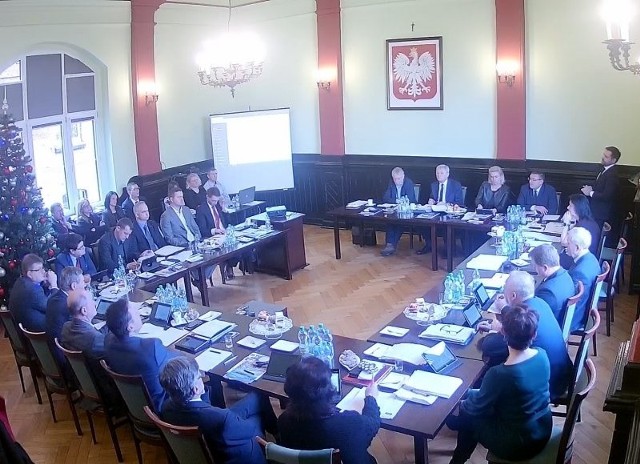 Budżet powiatu lublinieckiego na rok 2020 przyjęty jednogłośnie
