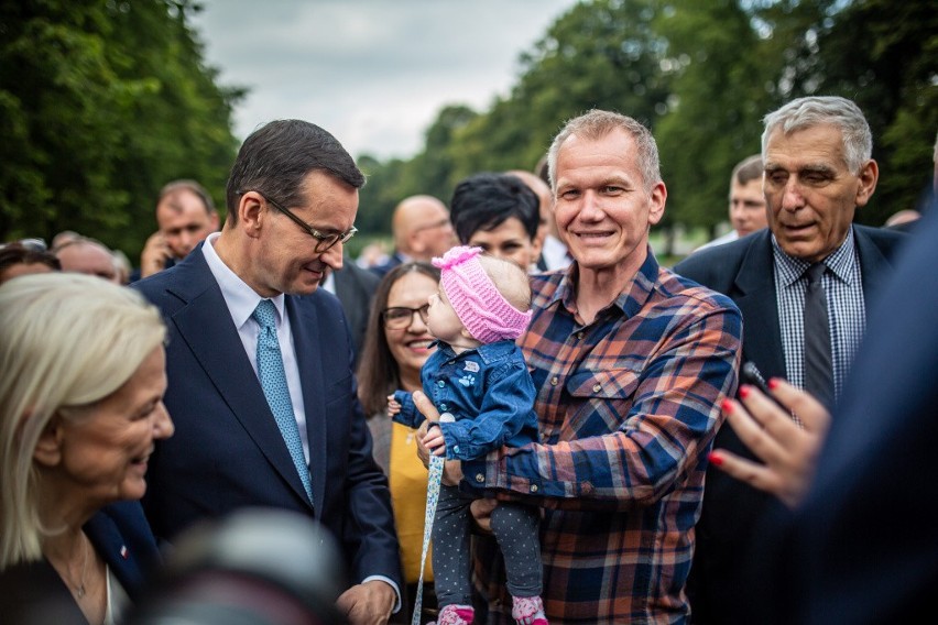 Premier Morawiecki w Parku Śląskim spotkał się z...