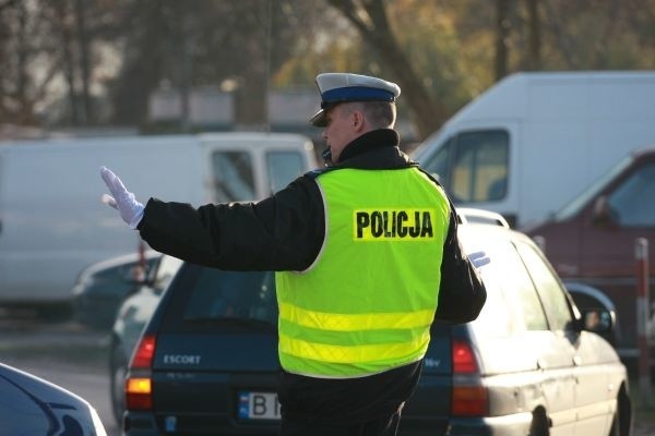 Tir zablokował skrzyżowanie ulic Wasilkowskiej, 27 Lipca i Andersa