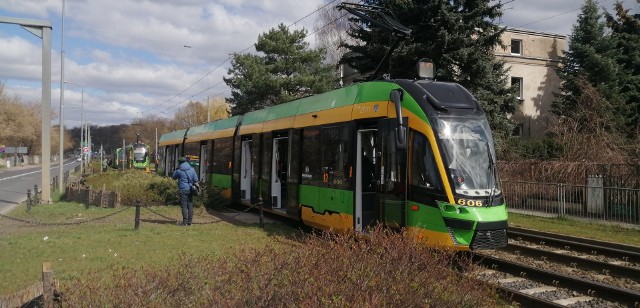W tramwaju przy ul. Pułaskiego zasłabł pasażer.